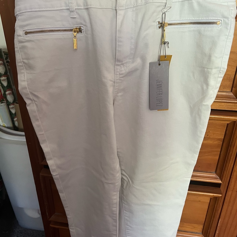 Jennifer Lopez Cream Straight-Leg Pants with Gold Zipper Detail